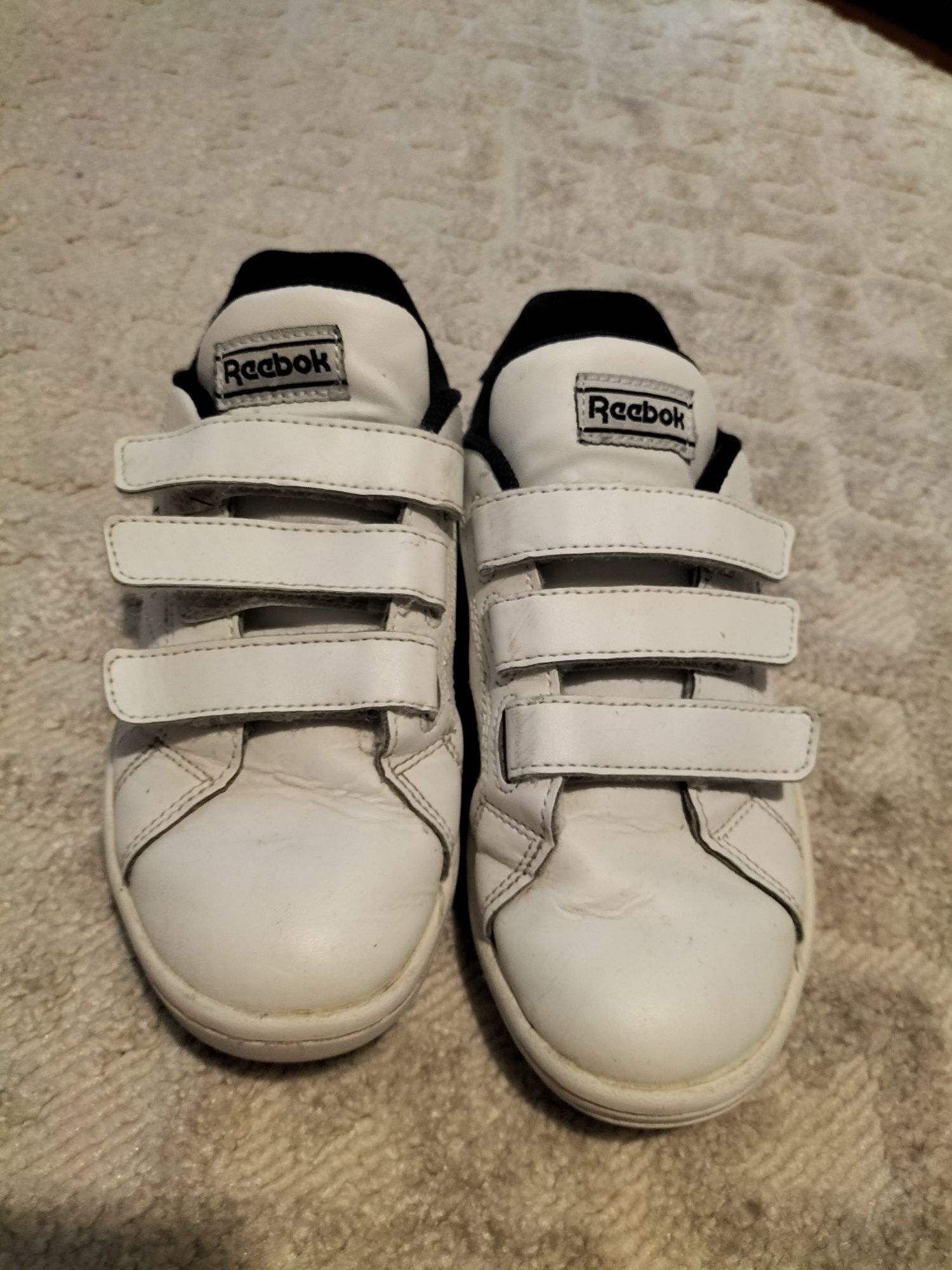 Sapatilhas Reebok T32
