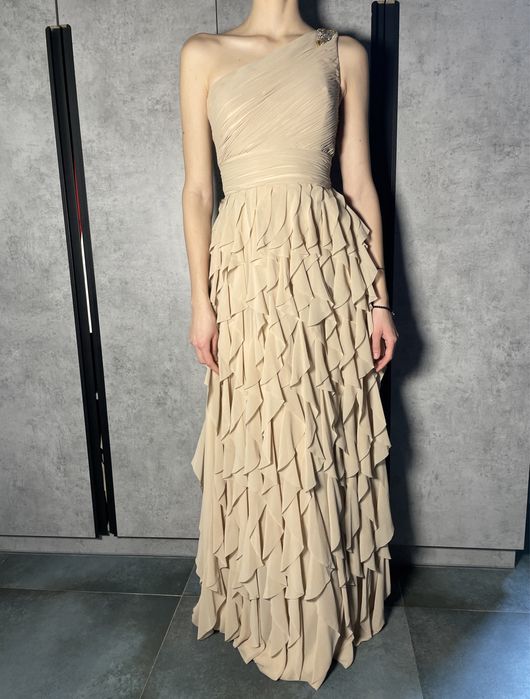 Сукня Demetrios на випускний