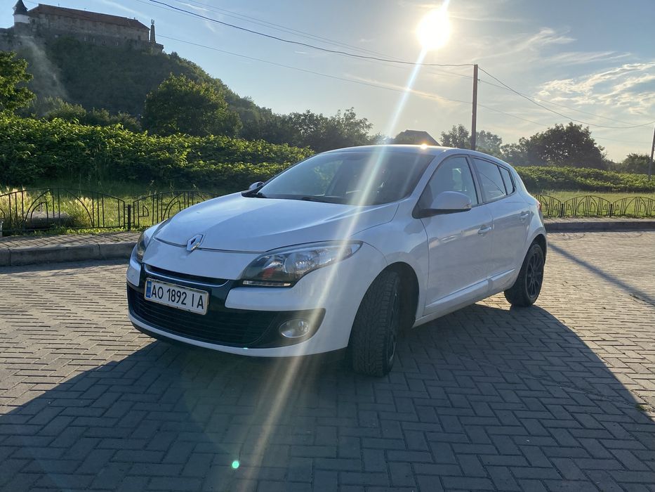 Продам Renault Megane у відмінному стані 2013р.