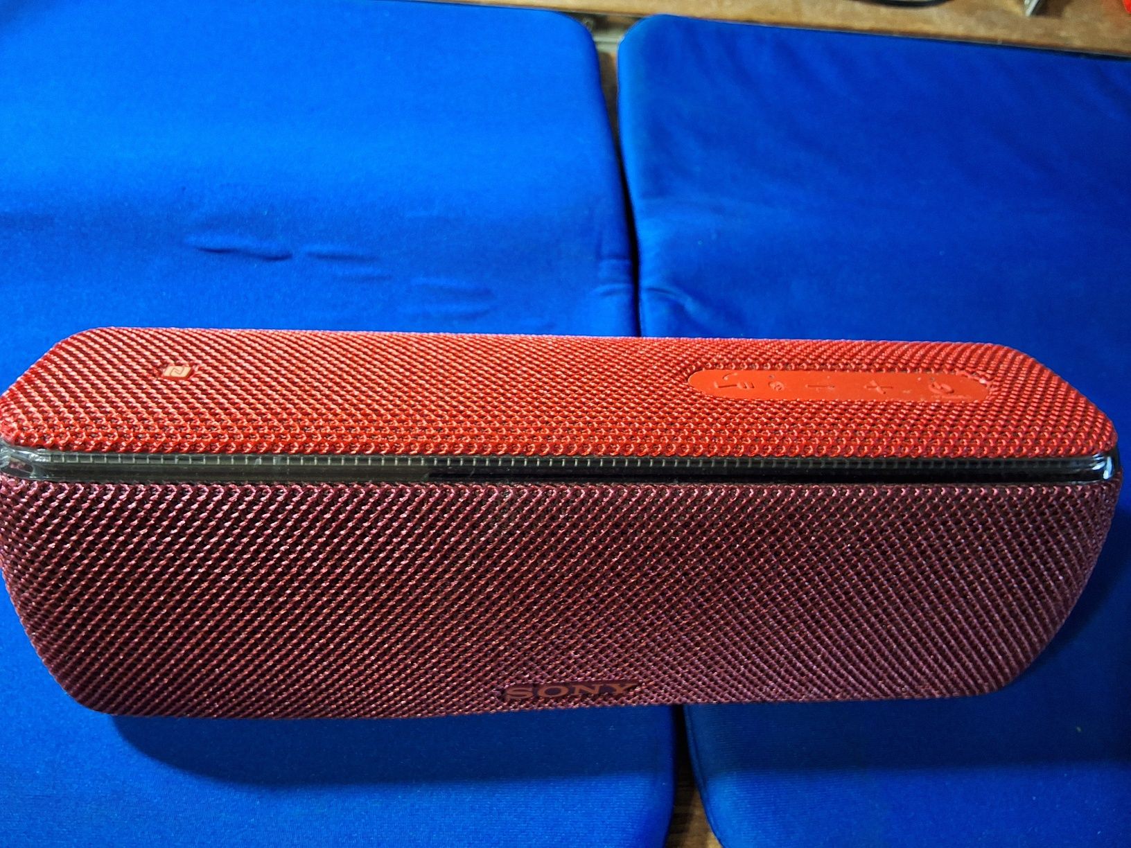 Coluna portátil Sony SRS-XB31 vermelha