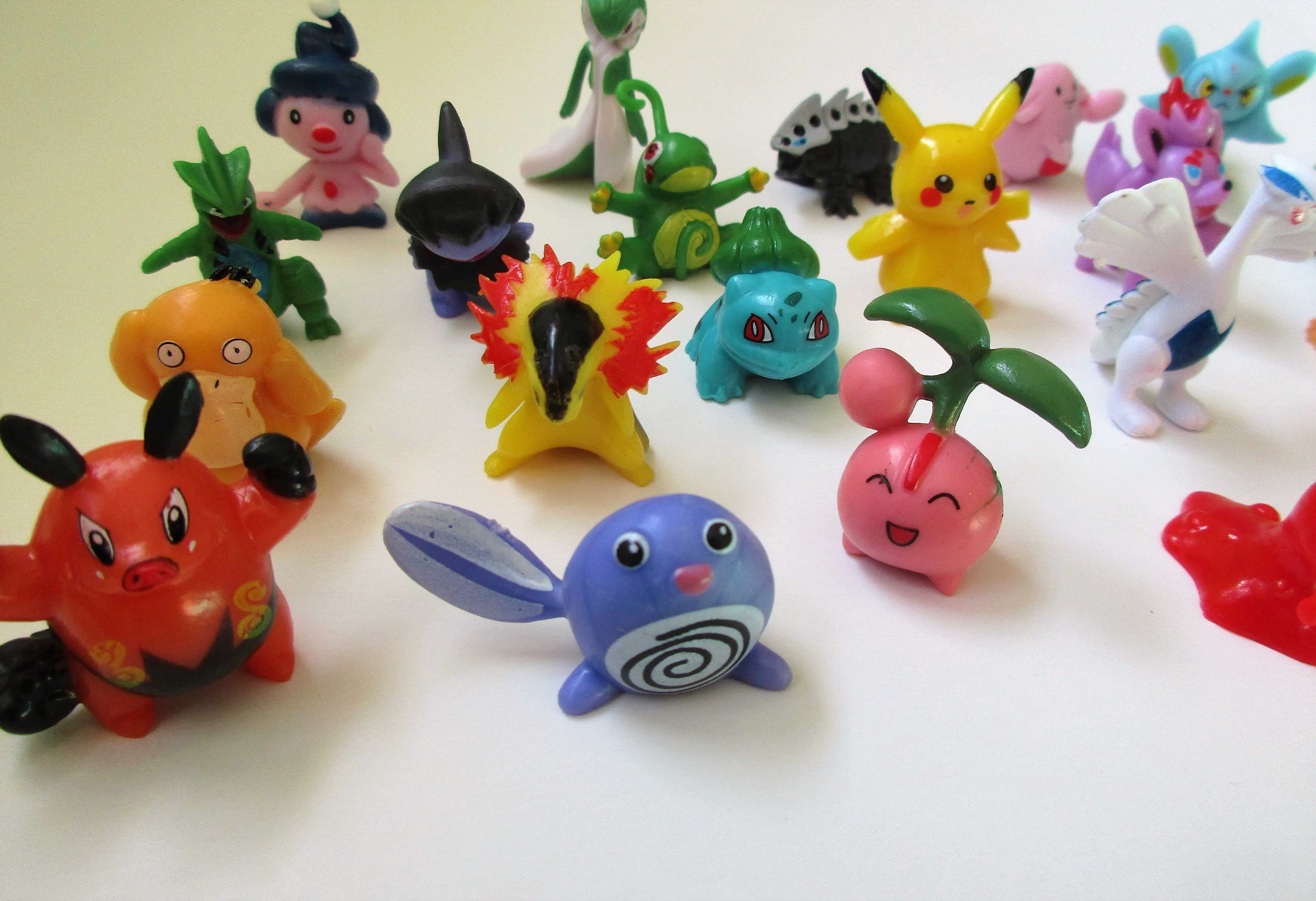 Pack 24 pokémons miniatura