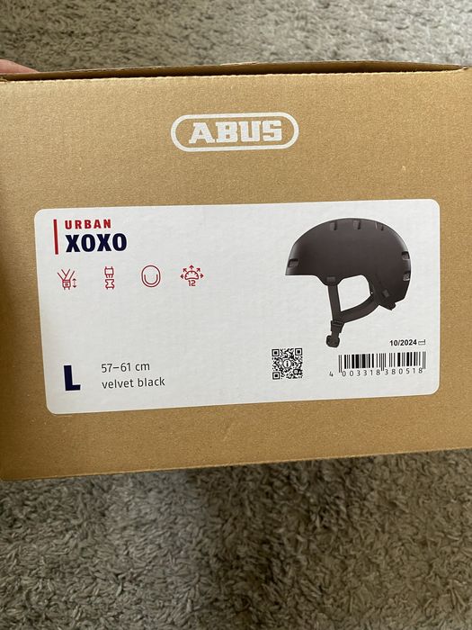 Kask abus L czarny orzeszek