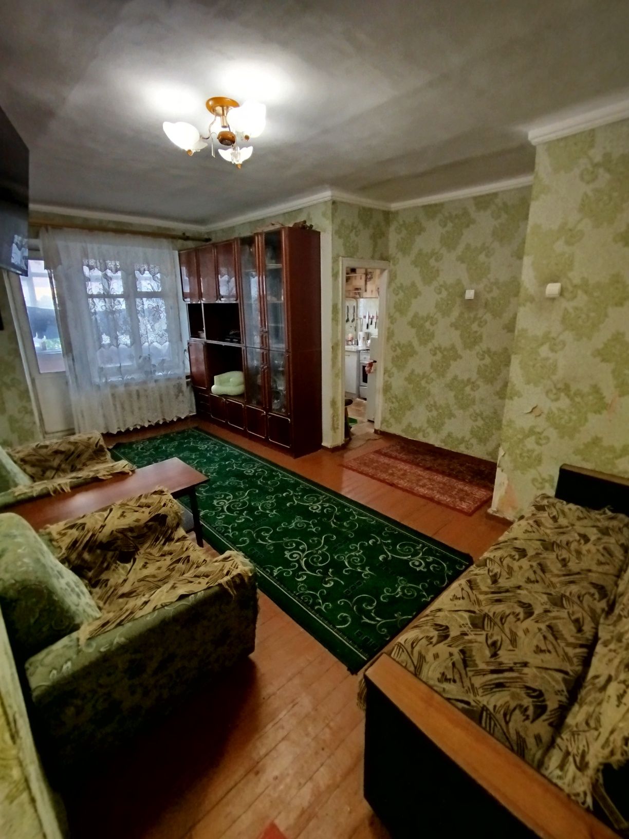 Продам 3 кім.кв. в центрі м. Сміла