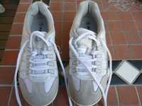 Graceland jak nowe buty sportowe typu adidasy białe na koturnie
