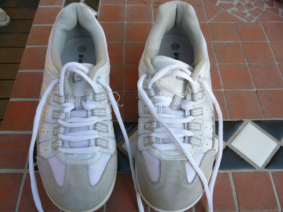 Graceland jak nowe buty sportowe typu adidasy białe na koturnie