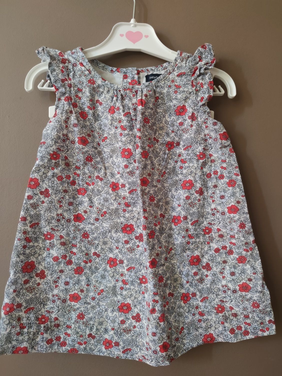 Bawełniana sukienka w kwiatki baby GAP 6-12M