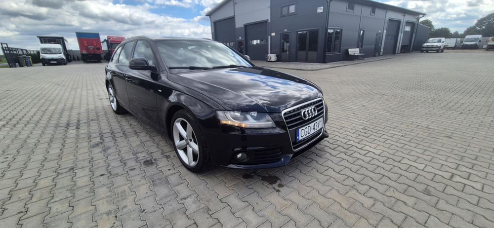 Audi A4 zarejestrowana  super stan s line