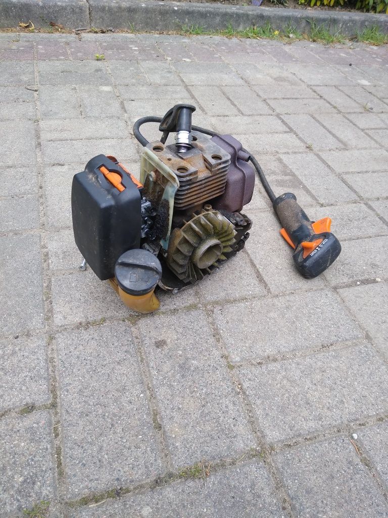 Kosa Stihl w częściach