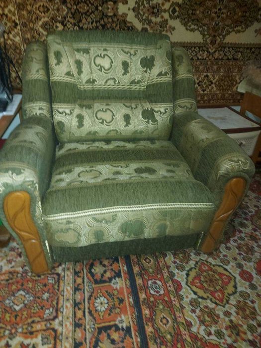 Крісла недорого у гарному стані