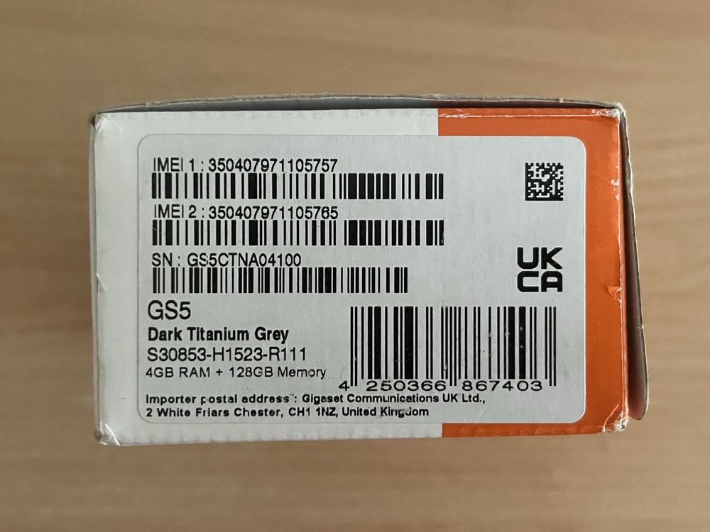 Смартфон Gigaset gs5