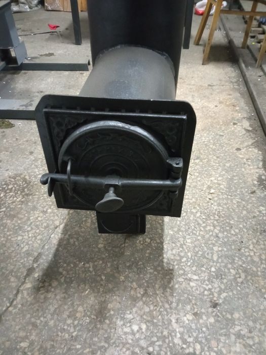 Буржуйка з газового балона.