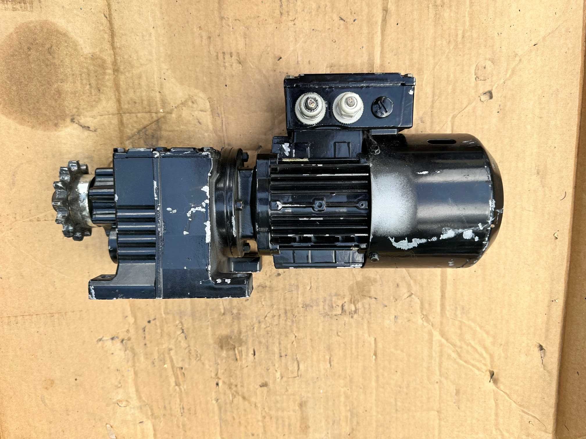 Motoreduktor z hamulcem, silnik sew 0,37 kw 48 obrotów fv