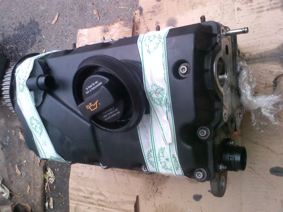 ГБЦ у ЗБОРІ 1,9 TDI-PD BXE VAG / двигун на ЗЧ - VW Skoda Audi Seat