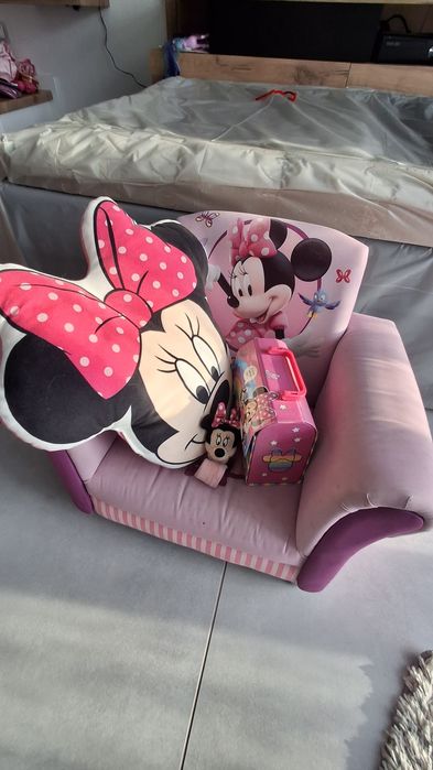 Myszka Minnie, fotel, poduszka,opaska na rękę...