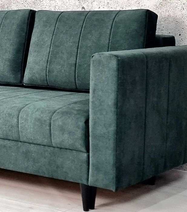 Duża funkcja spania. 2 pojemniki na pościel. Narożnik Montana.sprężyny