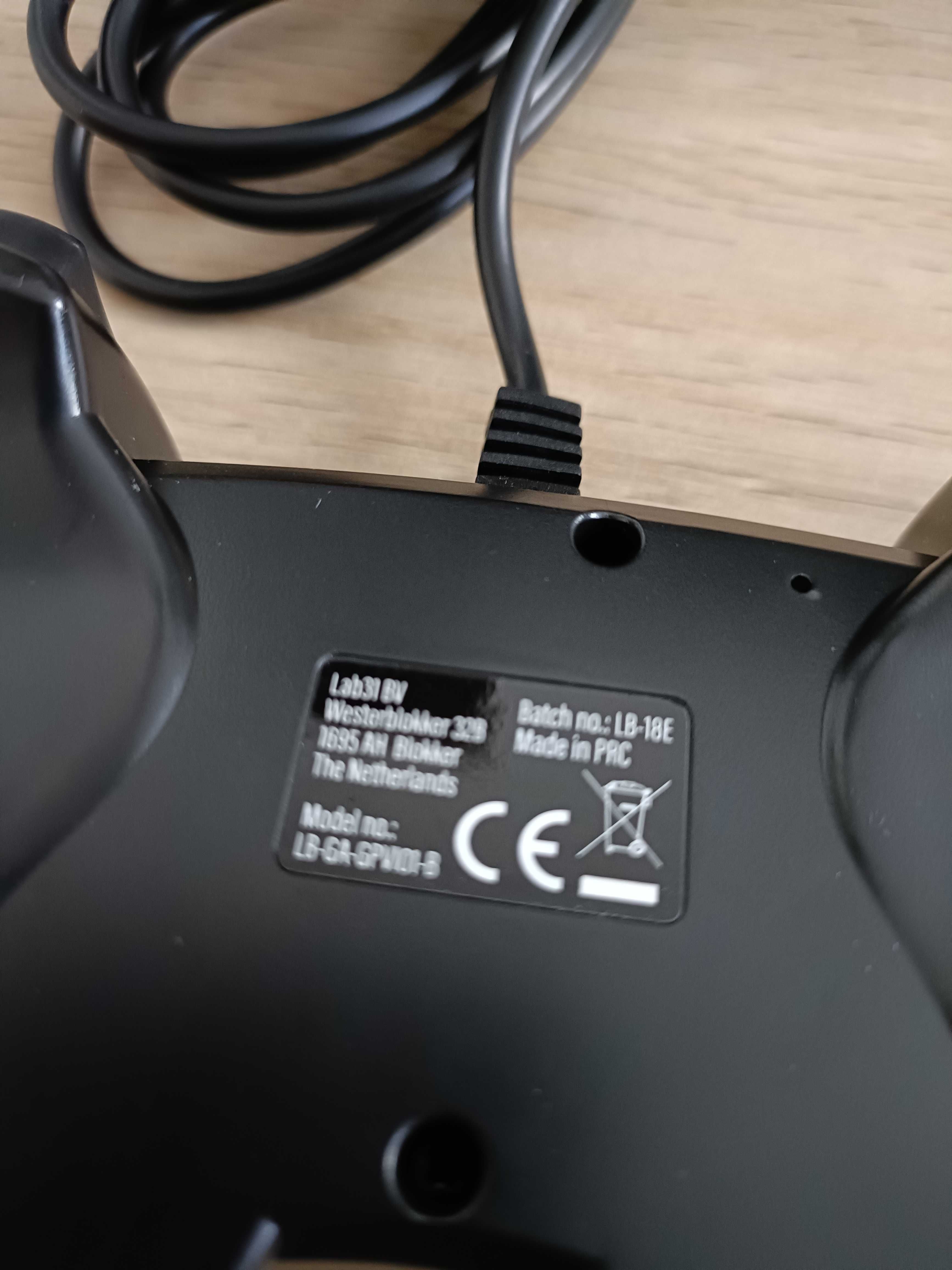 Kontroler do Ps3 / Ps 3 - pzrewodowy na kablu / sprawny i zadbany 4-5