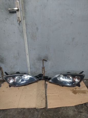 Lampa reflektor Mazda 3 BK