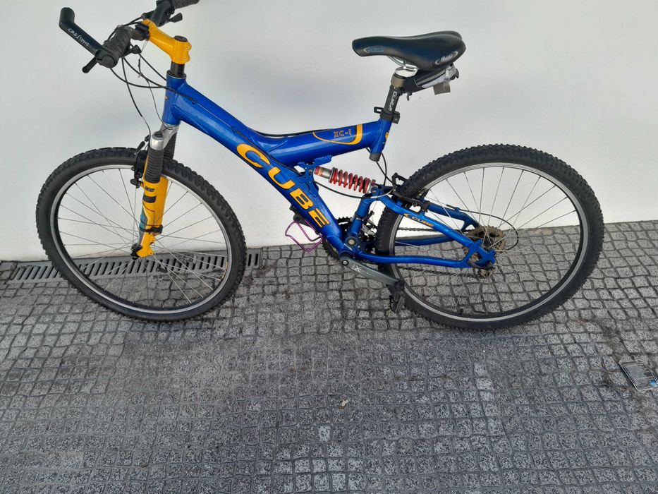 Bicicleta Cube XC - l