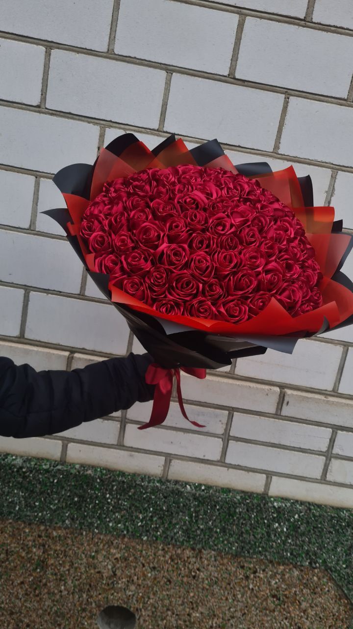 Букети з атласної стрічки на замовлення