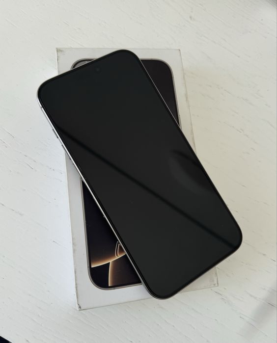 Iphone 16 Pro Max 256gb com garantia, bateria a 100%