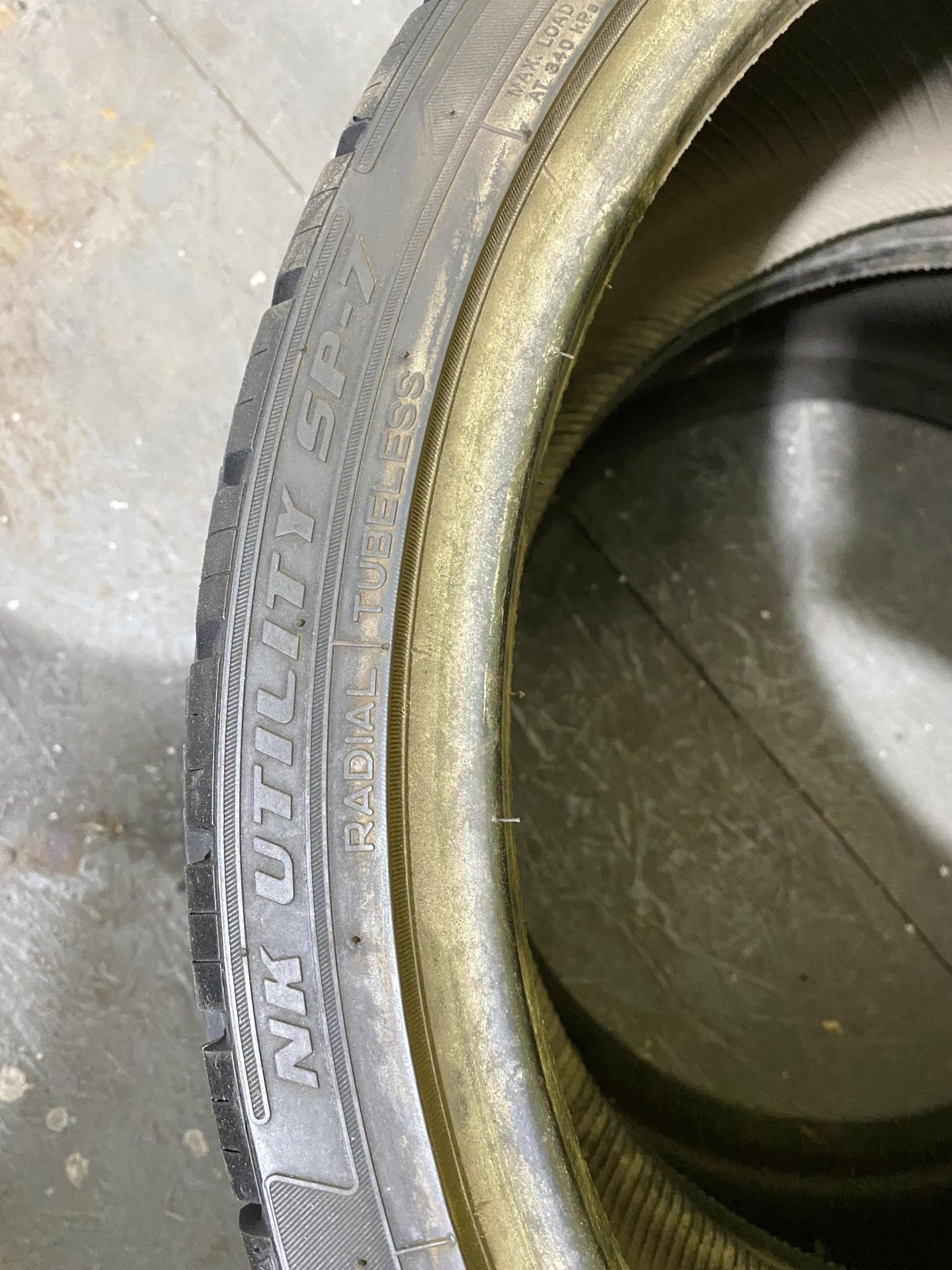 295 30 22 Utility 2018 Літо