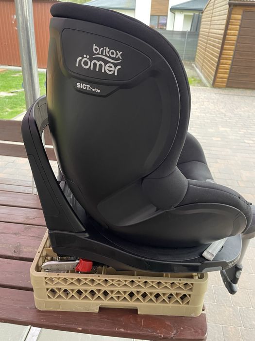 Fotelik samochdowy  Britax Romer Dualfix M i- Size | ISOFIX