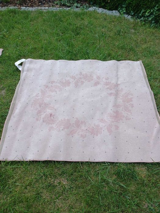 Sprzedam 2 dywany z Ikea.