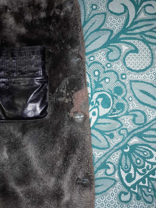 Шкіряна зимова курточка