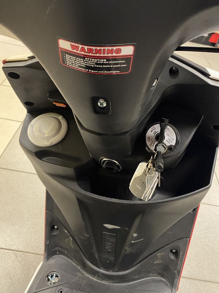 Скутер SPARK SP125S-15N