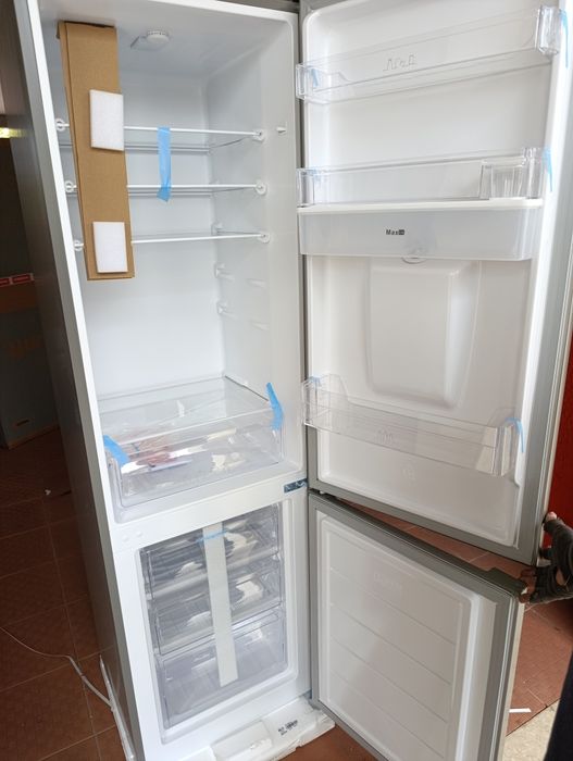 Frigorífico combinado Kunft 176cm / 264L (3 anos garantia)