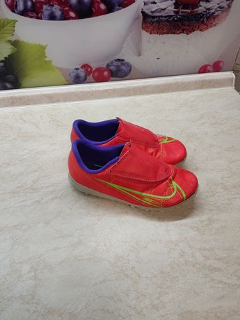 Сороконожки Nike р.31,5 (19,5 см) на липучках