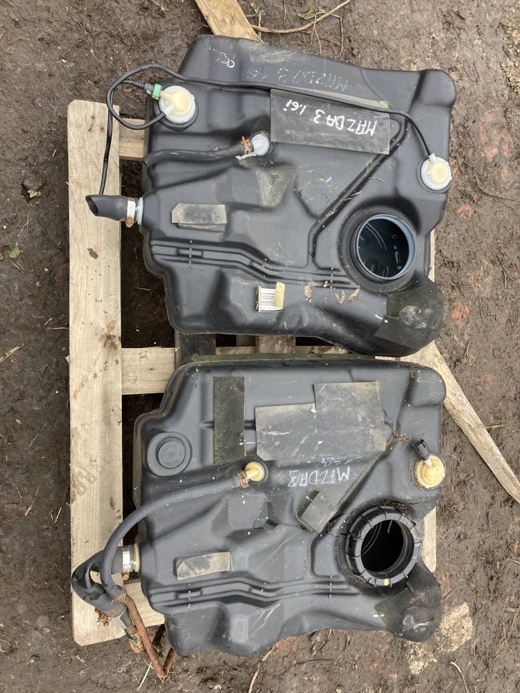 Бак бензобак паливний топливний Mazda 3 BK 03-09 1.6 i d