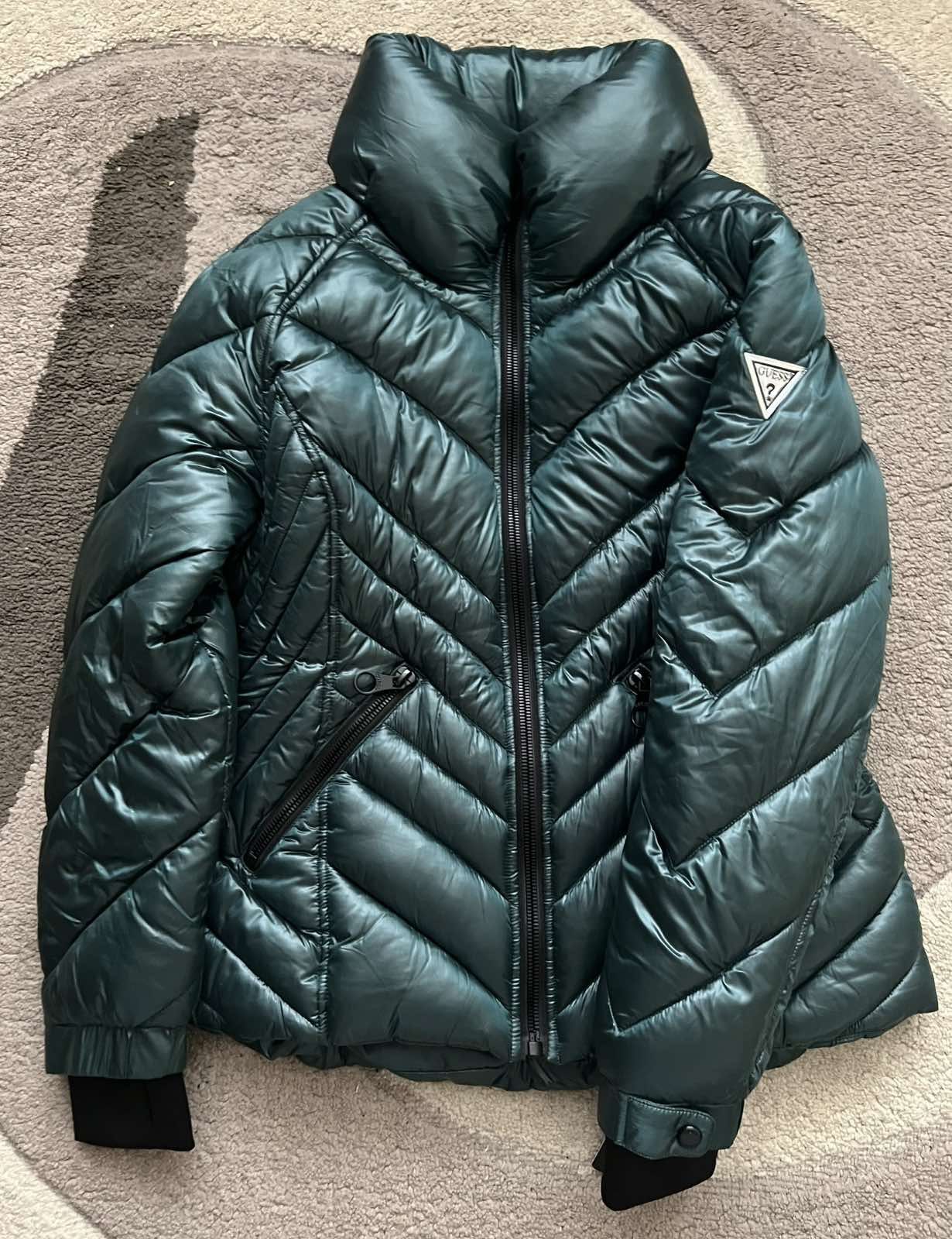 Жіноча курточка GUESS, р.М Оригінал США