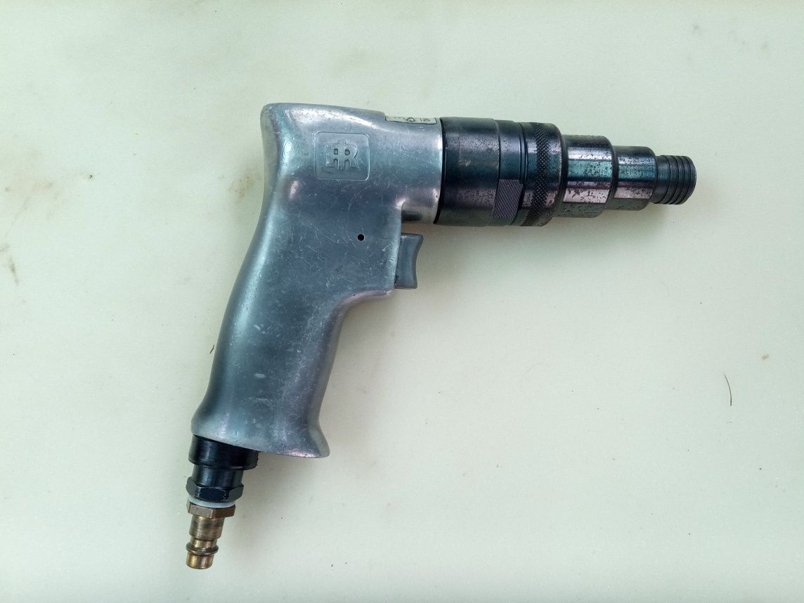 Wkrętarka pistoletowa kłowa Ingersoll Rand 371-EU pneumatyczna