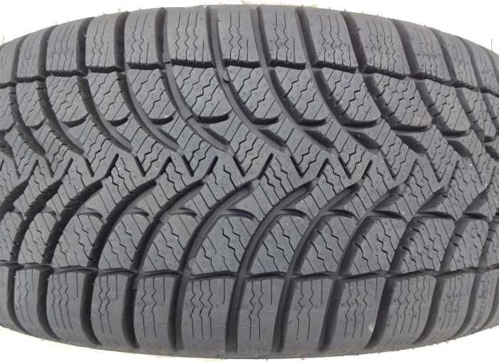 4x Opony Bieżnikowane 205/55R16 Zimowe ALP 4 Drugi Gatunek