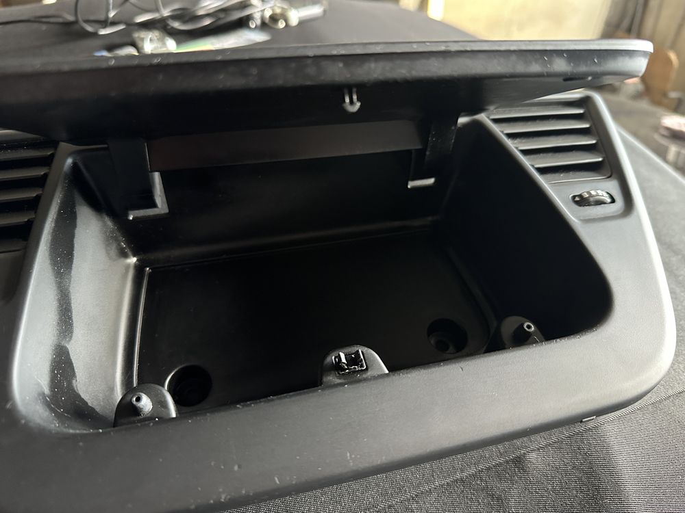 Schowek Alfa Romeo Giulietta bdb stan