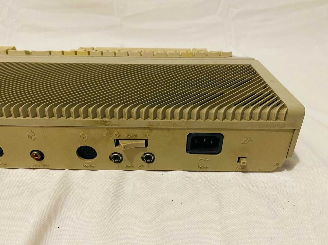 Komputer Atrai 1040 ST z monitorem