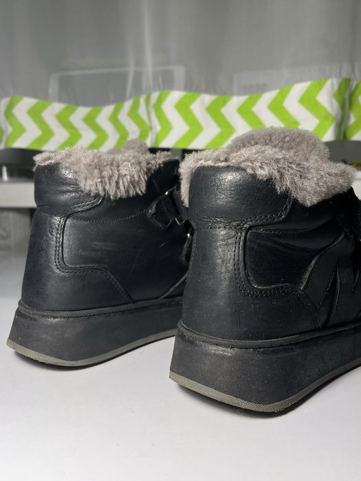 Зимове взуття для хлопчика