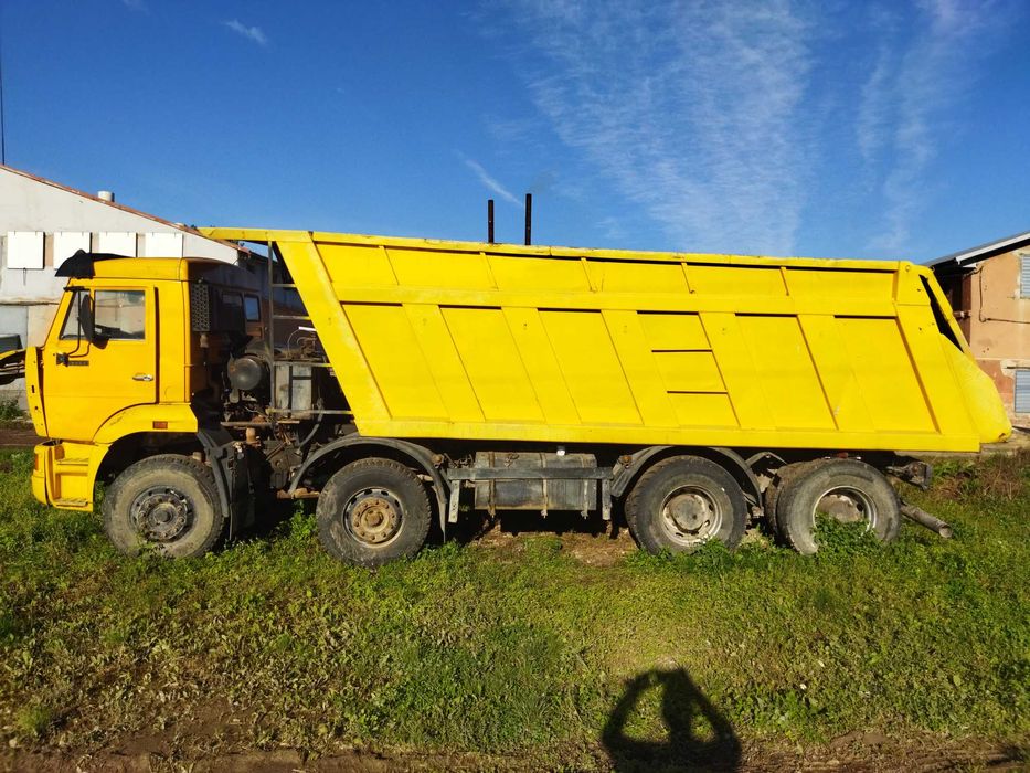 Розбираю Камаза 65201