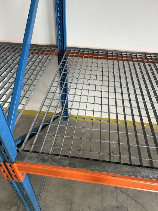 Półpiętro magazynowe antresola podest regały magazynowe krata wema