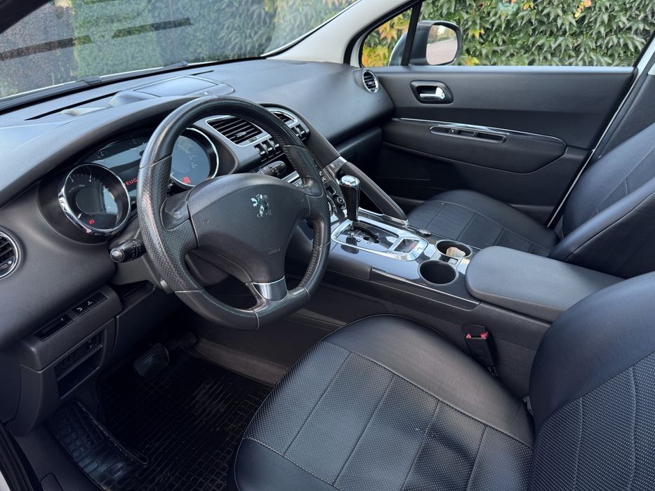 Peugeot 3008 2.0д. Автомат