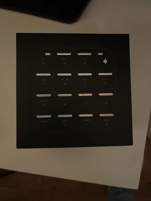 DONNER MEDO sintetizador, sampler e groovebox