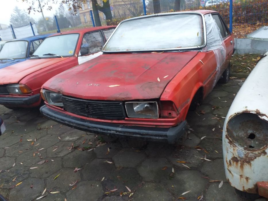 PEUGEOT 305 D redukcja na placu 1570zł