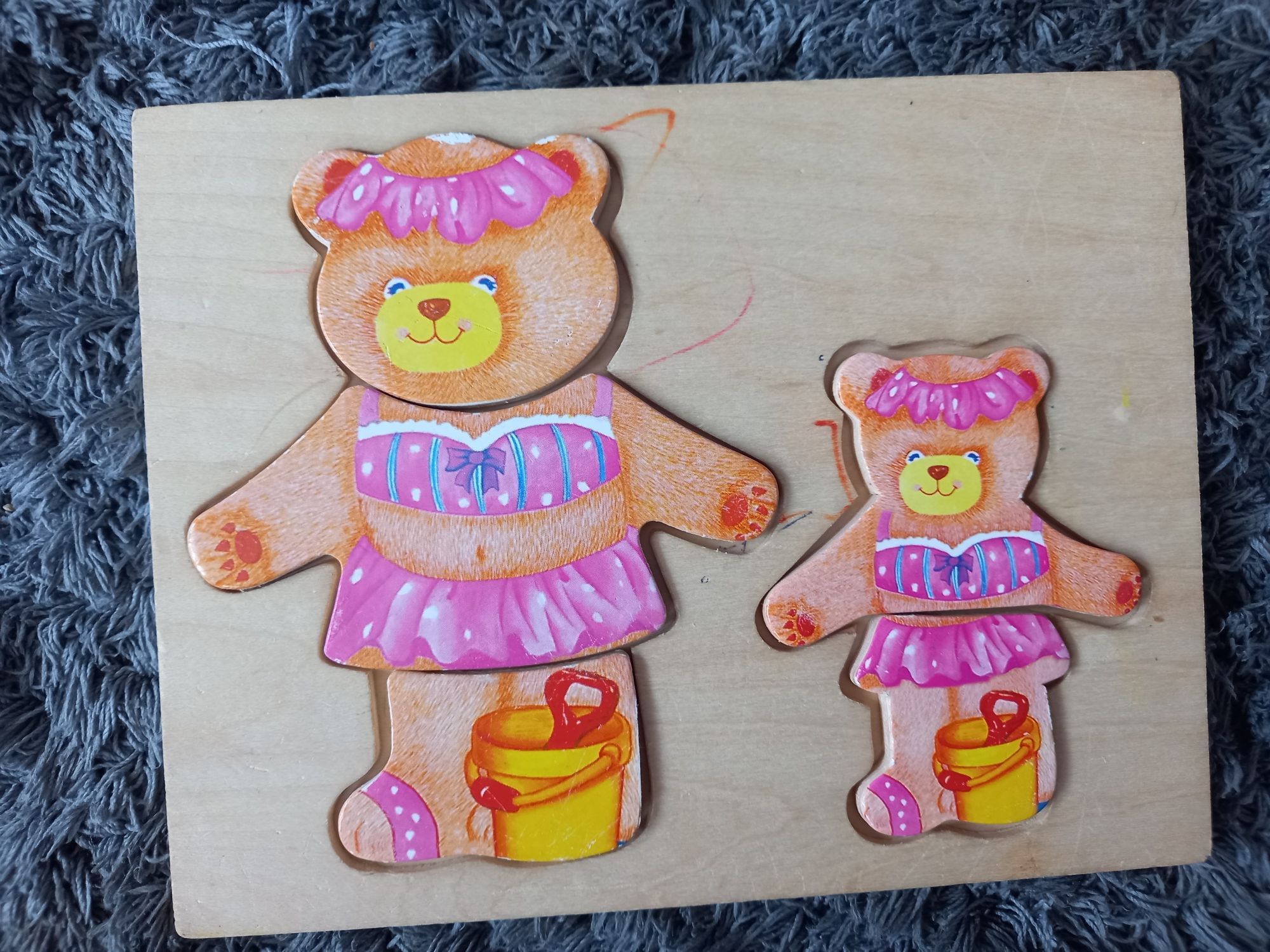 Drewniane puzzle-mama i córka