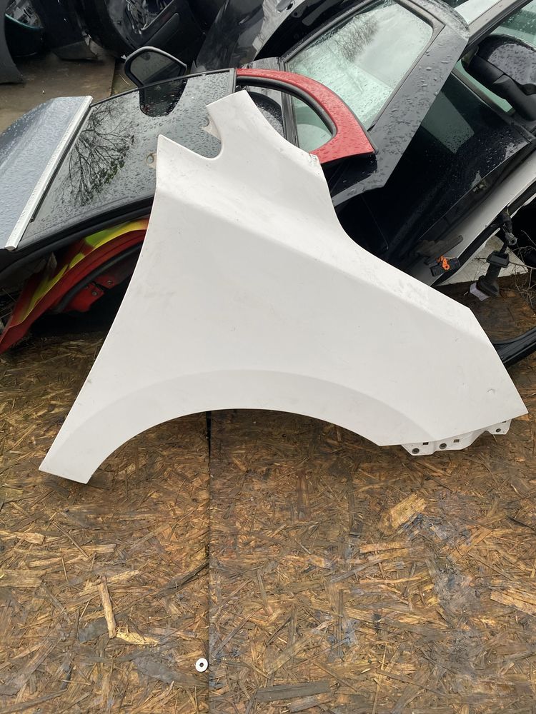 błotnik prawy przód przedni Hyundai ix35 bez kierunku
