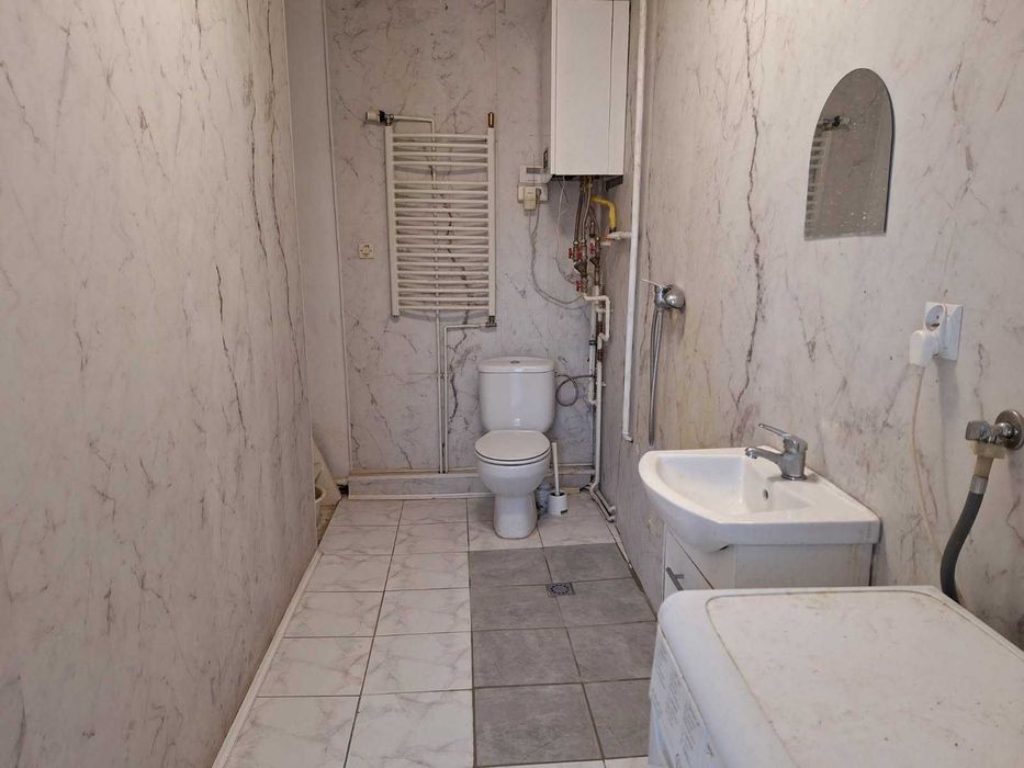 Ogród Balkon 2 Duże Pokoje Pietro domu 65m2 plus Strych 65m2 Garaż