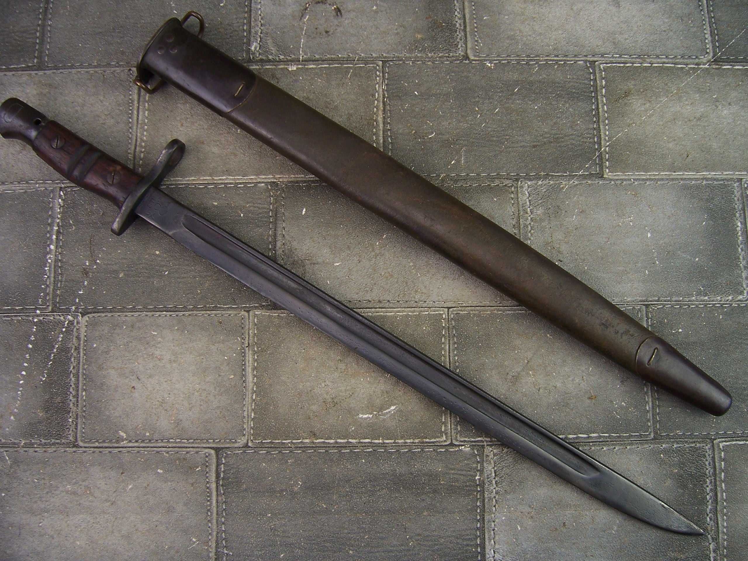 Bagnet Amerykański Remington US 1918

sygnowany