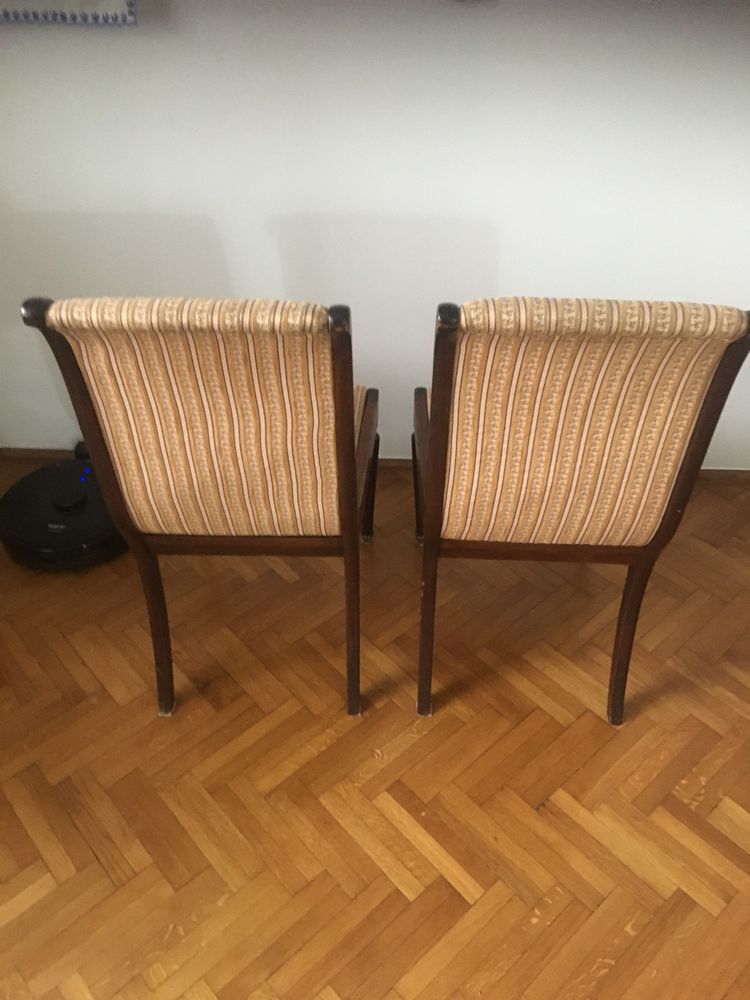 Stare krzesła drewniane 2sztuki
