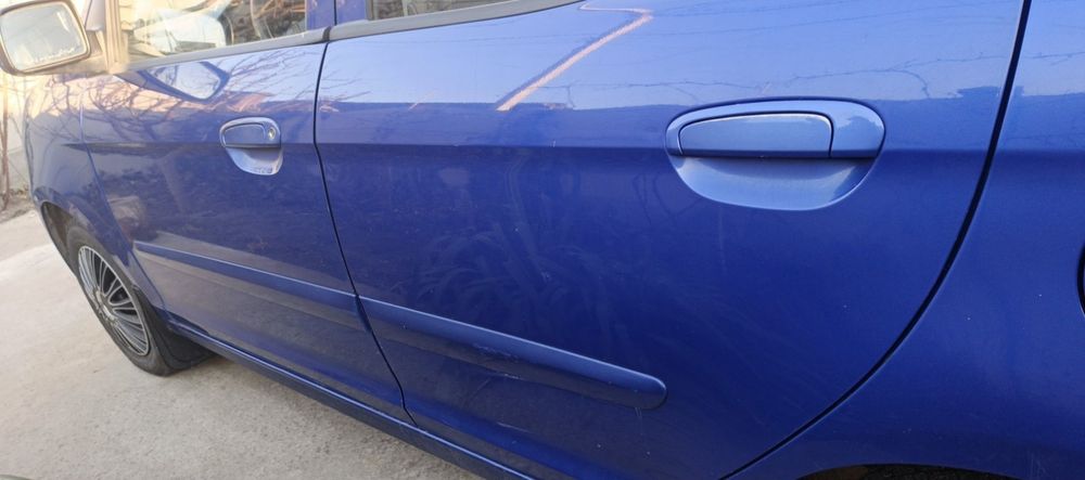 Чудовий мінівенчик після капремонту на автоматі Kia Picanto.