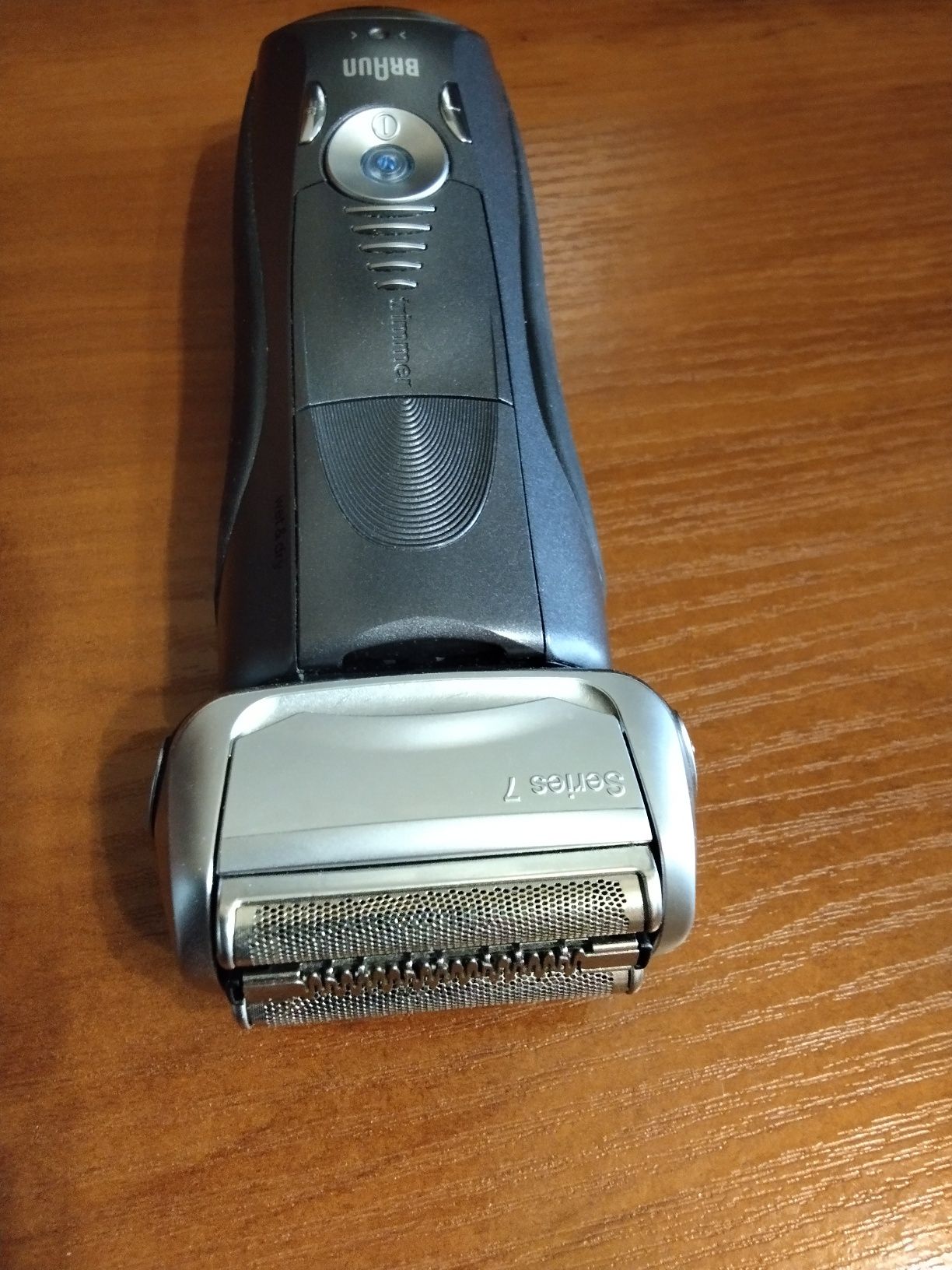 Продам бритву BRAUn Series 7